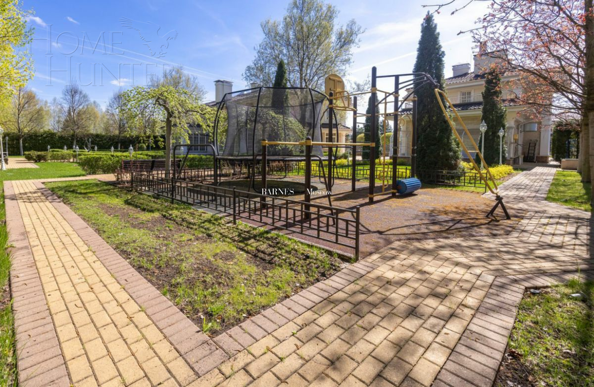 2-этажный коттедж 612 м² с отделкой