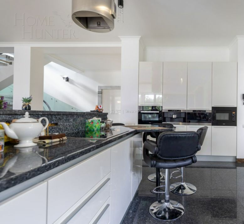 2-этажный коттедж 500 м² с отделкой