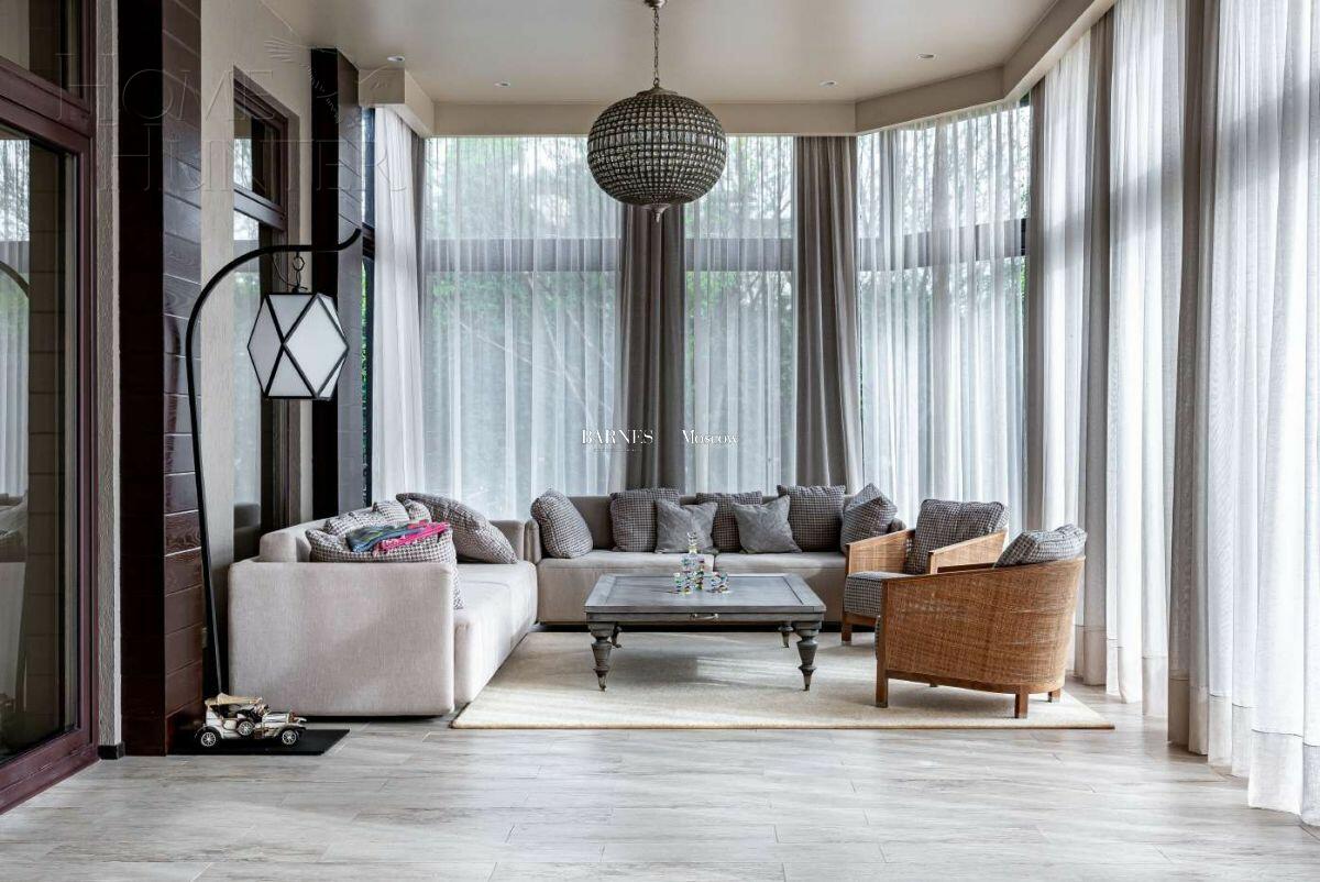 2-этажный коттедж 1 500 м² с отделкой
