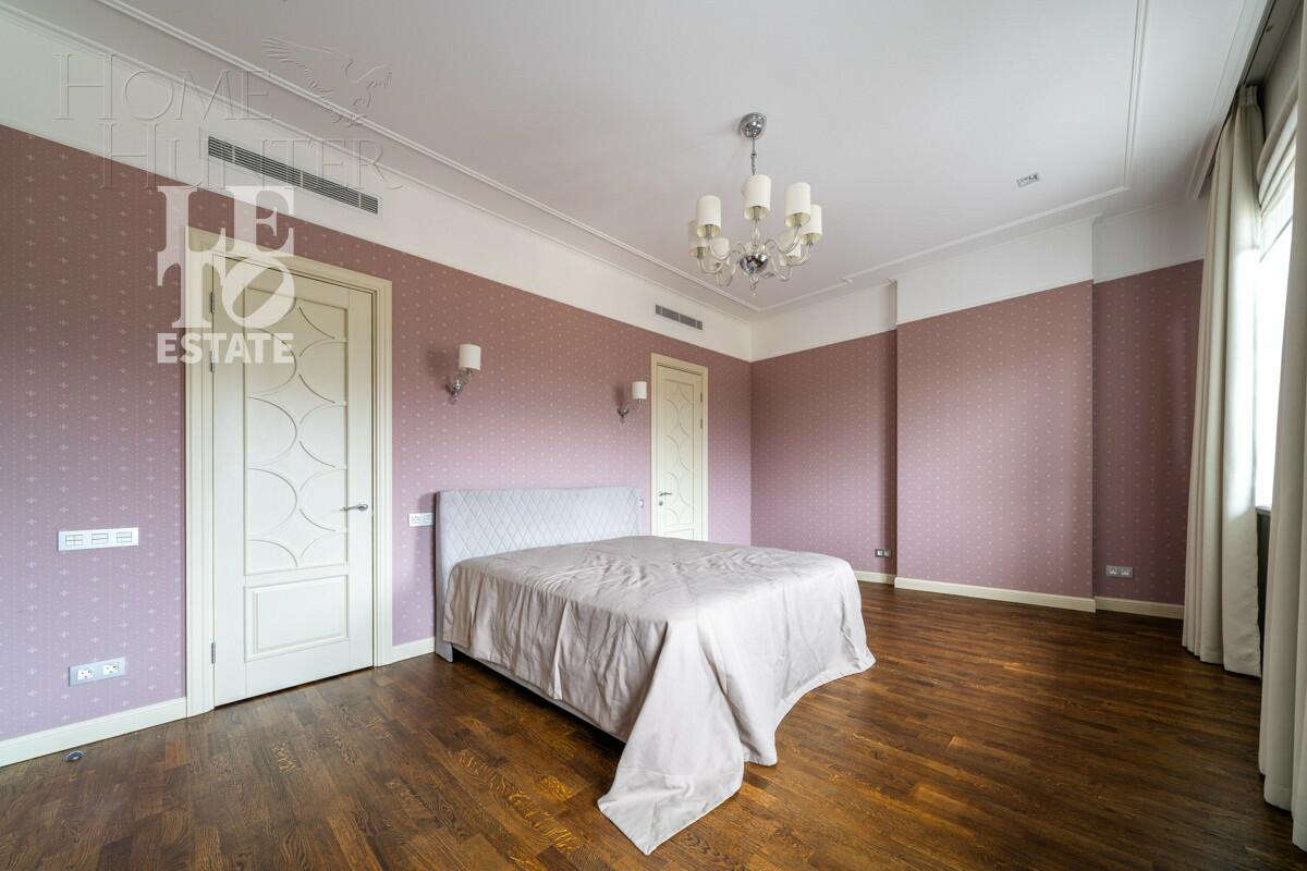 2-этажный коттедж 650 м² с отделкой