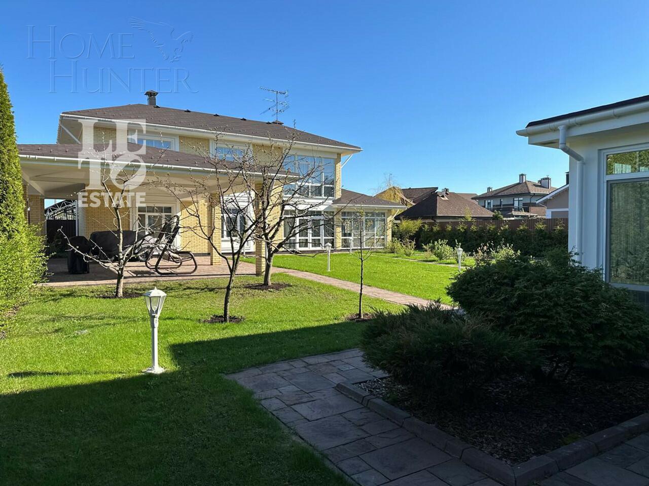 2-этажный коттедж 345 м² с отделкой