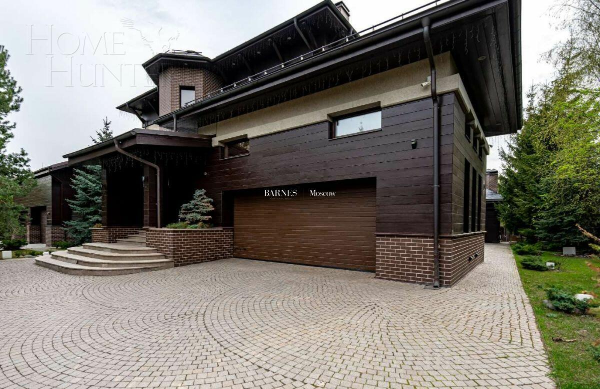 2-этажный коттедж 1 500 м² с отделкой