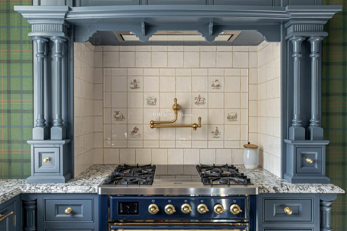 2-этажный таунхаус 420 м² с отделкой