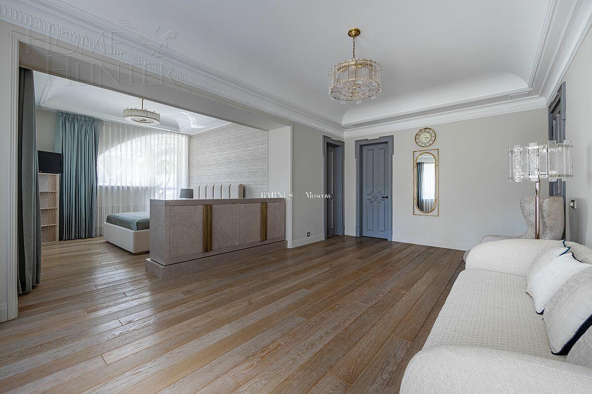 2-этажный коттедж 1 214 м² с отделкой