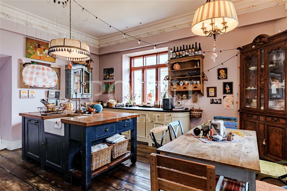 2-УРОВНЕВАЯ КВАРТИРА С ОТДЕЛКОЙ 315 М² НА 4 ЭТАЖЕ