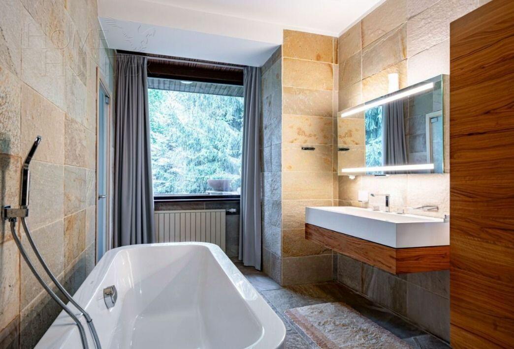 2-этажный коттедж 450 м² с отделкой