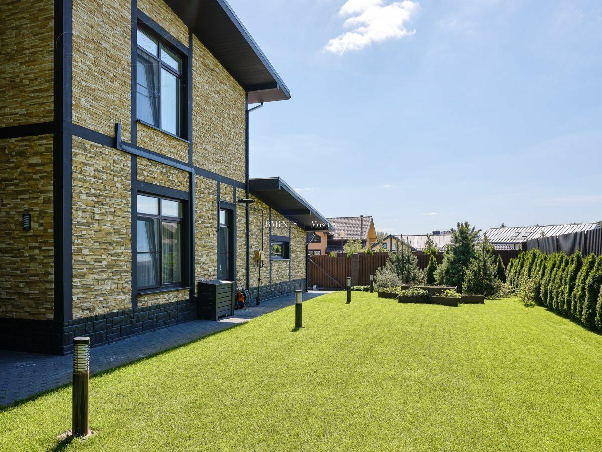 2-этажный коттедж 364 м² с отделкой