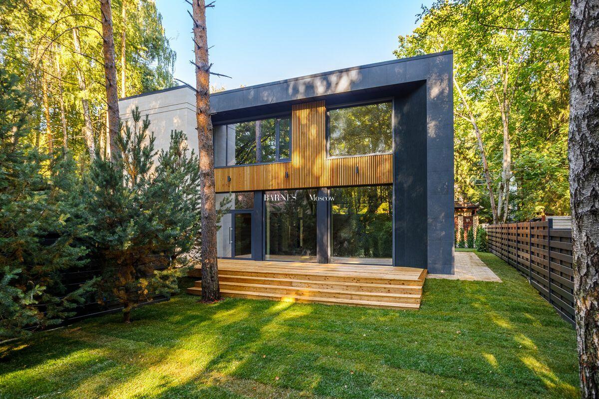 2-этажный коттедж 330 м² без отделки