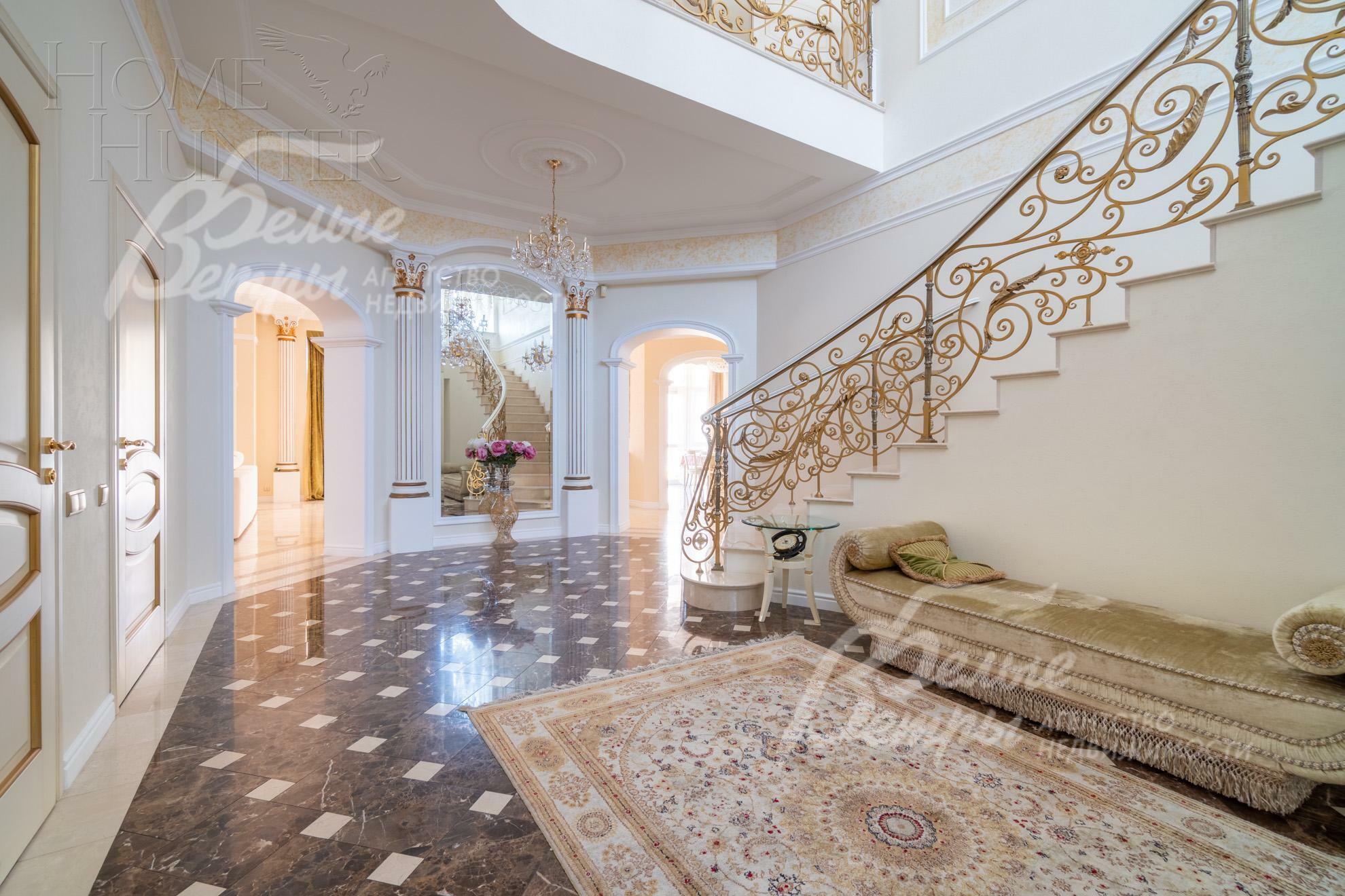 2-этажный коттедж 918 м² с отделкой