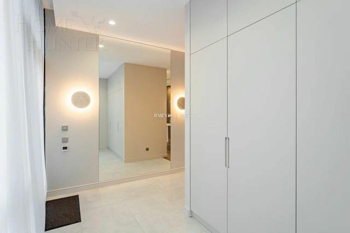 4-этажный таунхаус 240 м² с отделкой