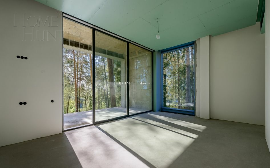 3-этажный коттедж 1 250 м² без отделки