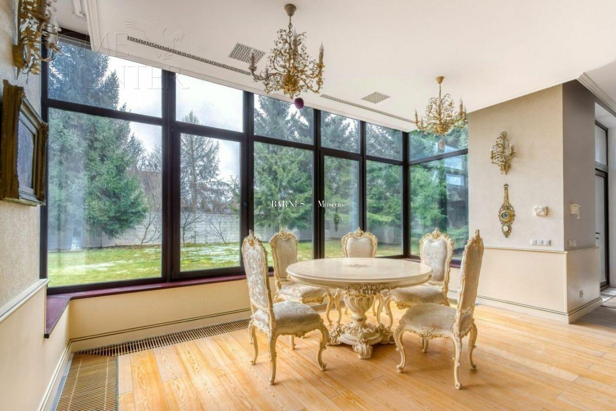 2-этажный коттедж 866 м² с отделкой