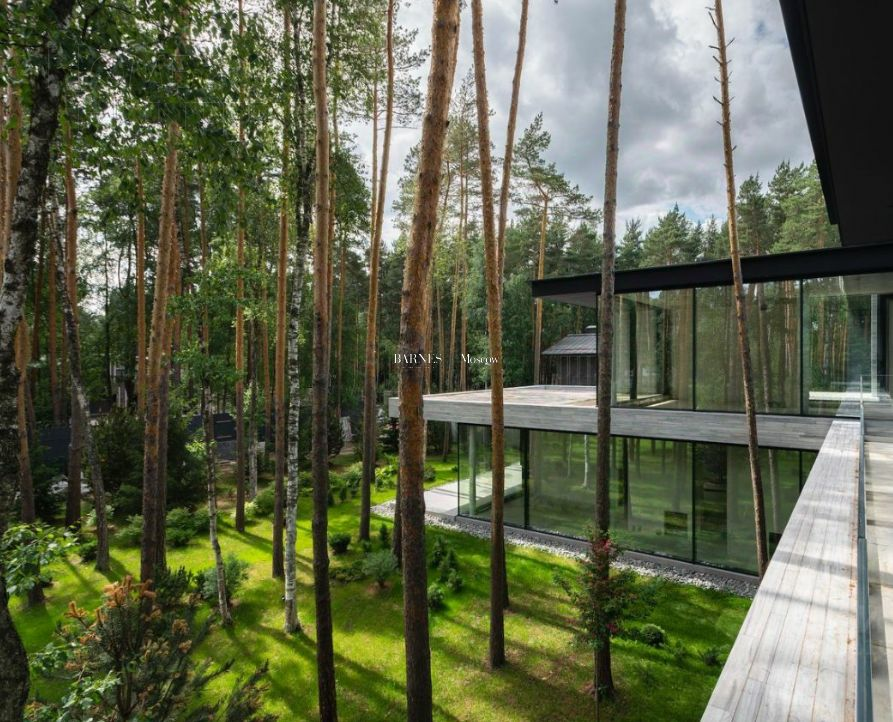 2-этажный коттедж 1 050 м² без отделки