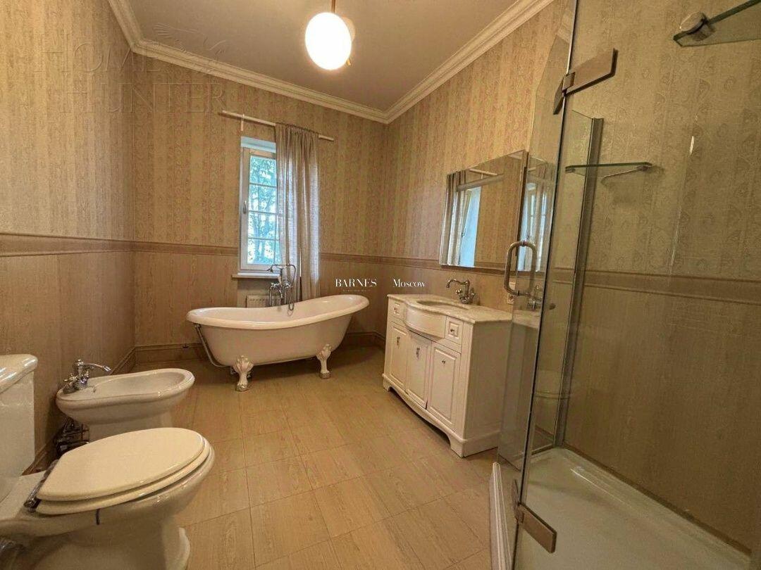 2-этажный коттедж 550 м² с отделкой