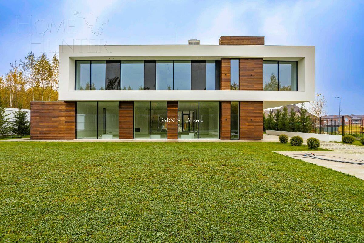 2-этажный коттедж 650 м² без отделки