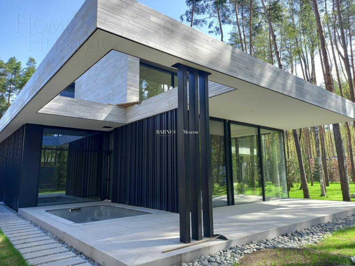 2-этажный коттедж 1 050 м² без отделки