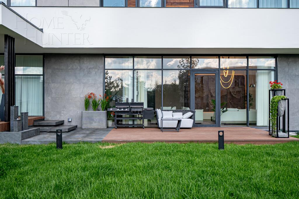 2-этажный коттедж 698 м² с отделкой