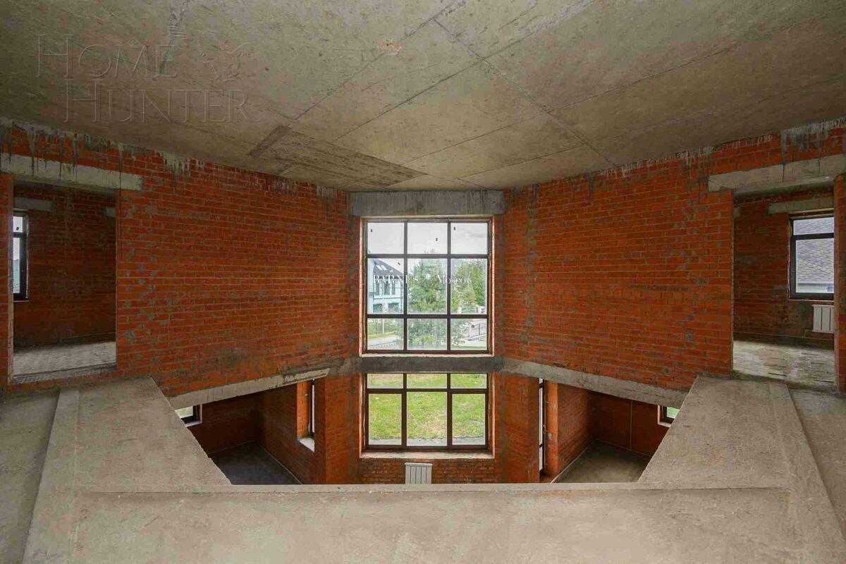 2-этажный коттедж 700 м² без отделки