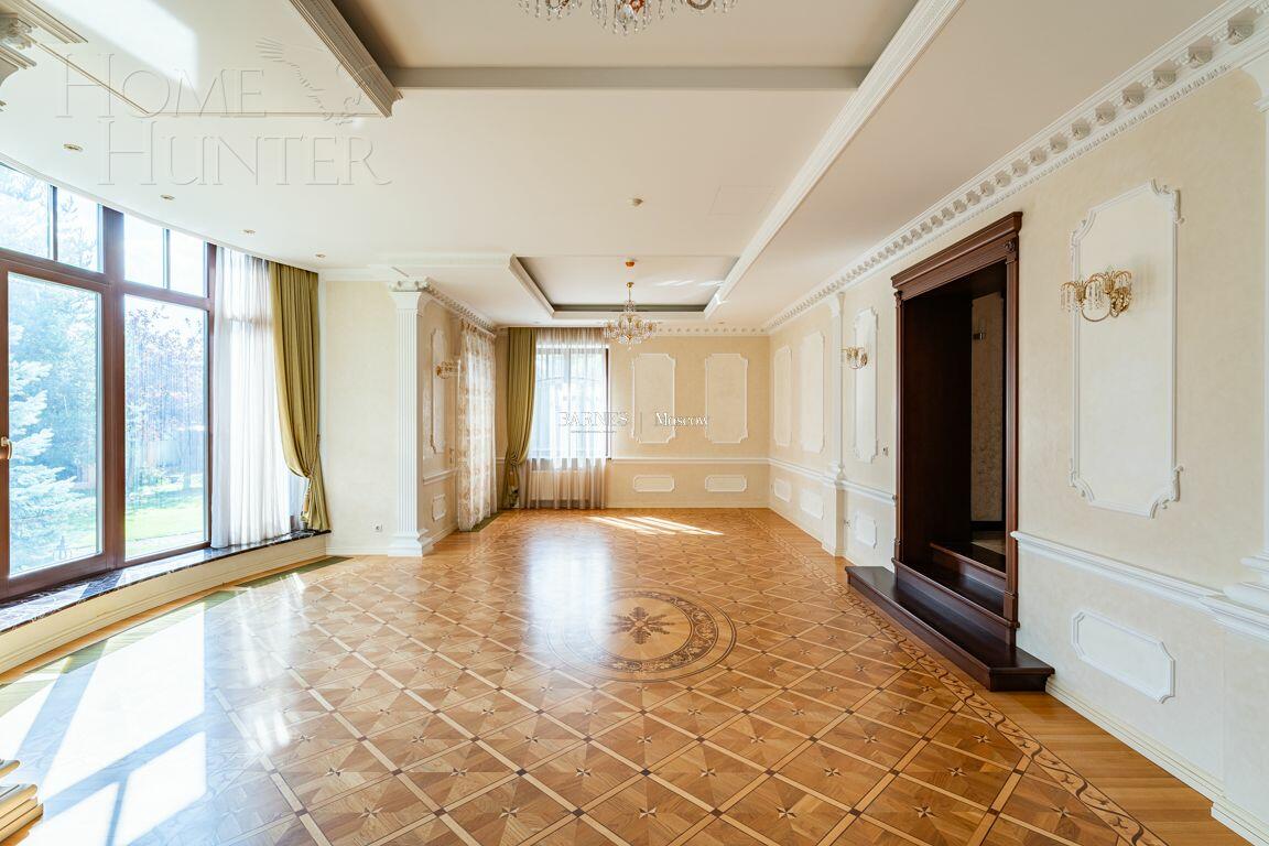 3-этажный коттедж 866 м² с отделкой