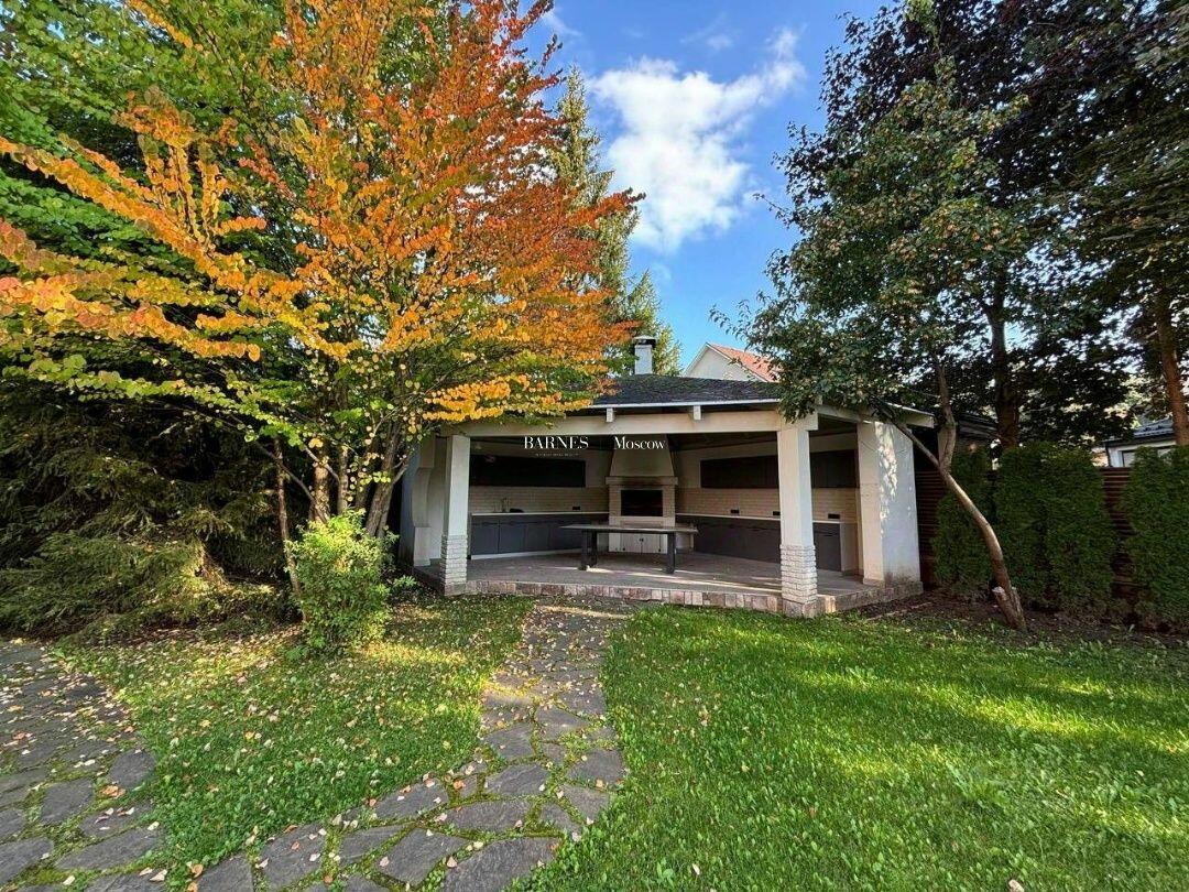 2-этажный коттедж 550 м² с отделкой