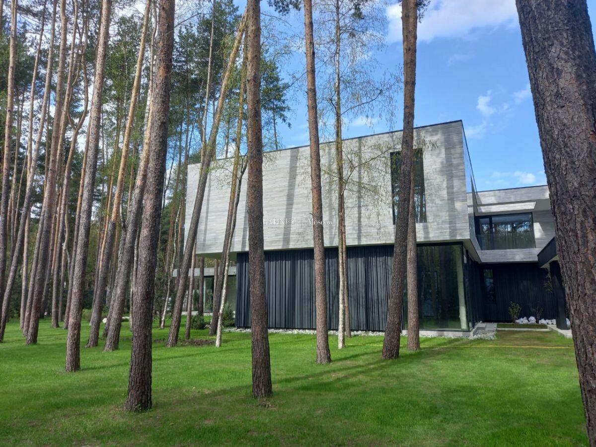 2-этажный коттедж 1 050 м² без отделки