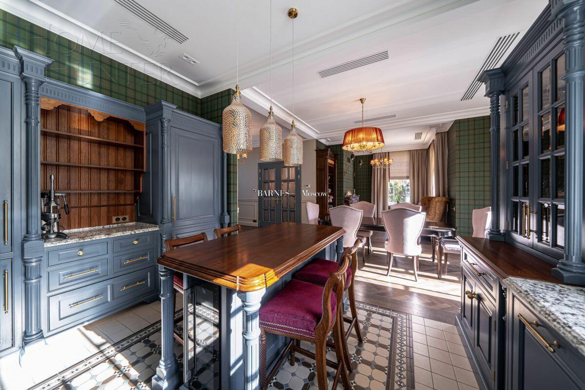 2-этажный таунхаус 420 м² с отделкой