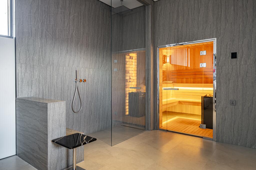 2-этажный коттедж 698 м² с отделкой