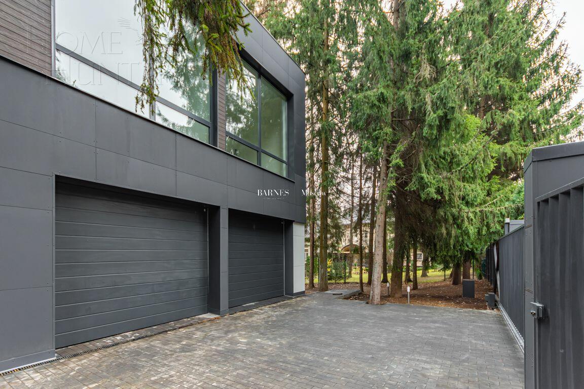 2-этажный коттедж 1 050 м² без отделки