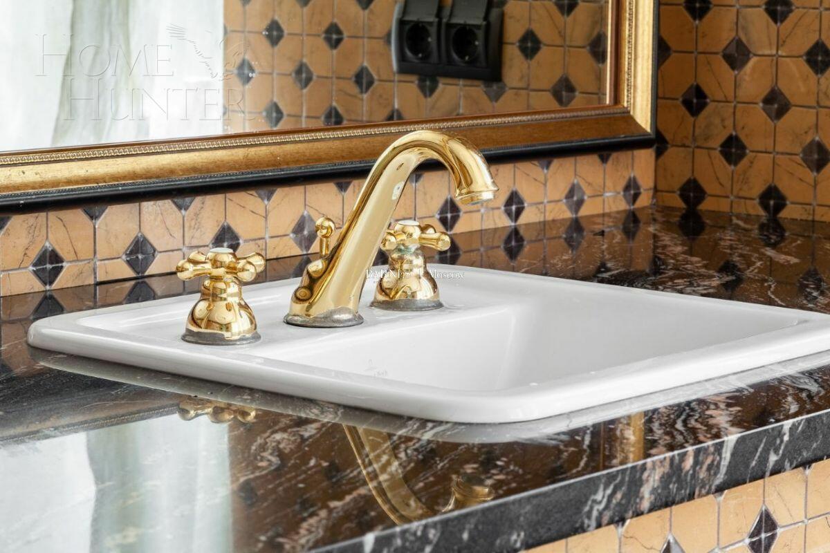 2-этажный коттедж 700 м² с отделкой