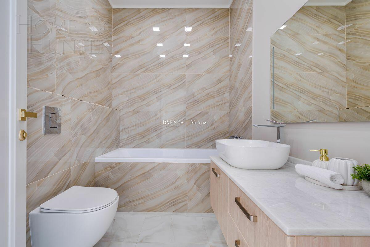 2-этажный коттедж 300 м² с отделкой