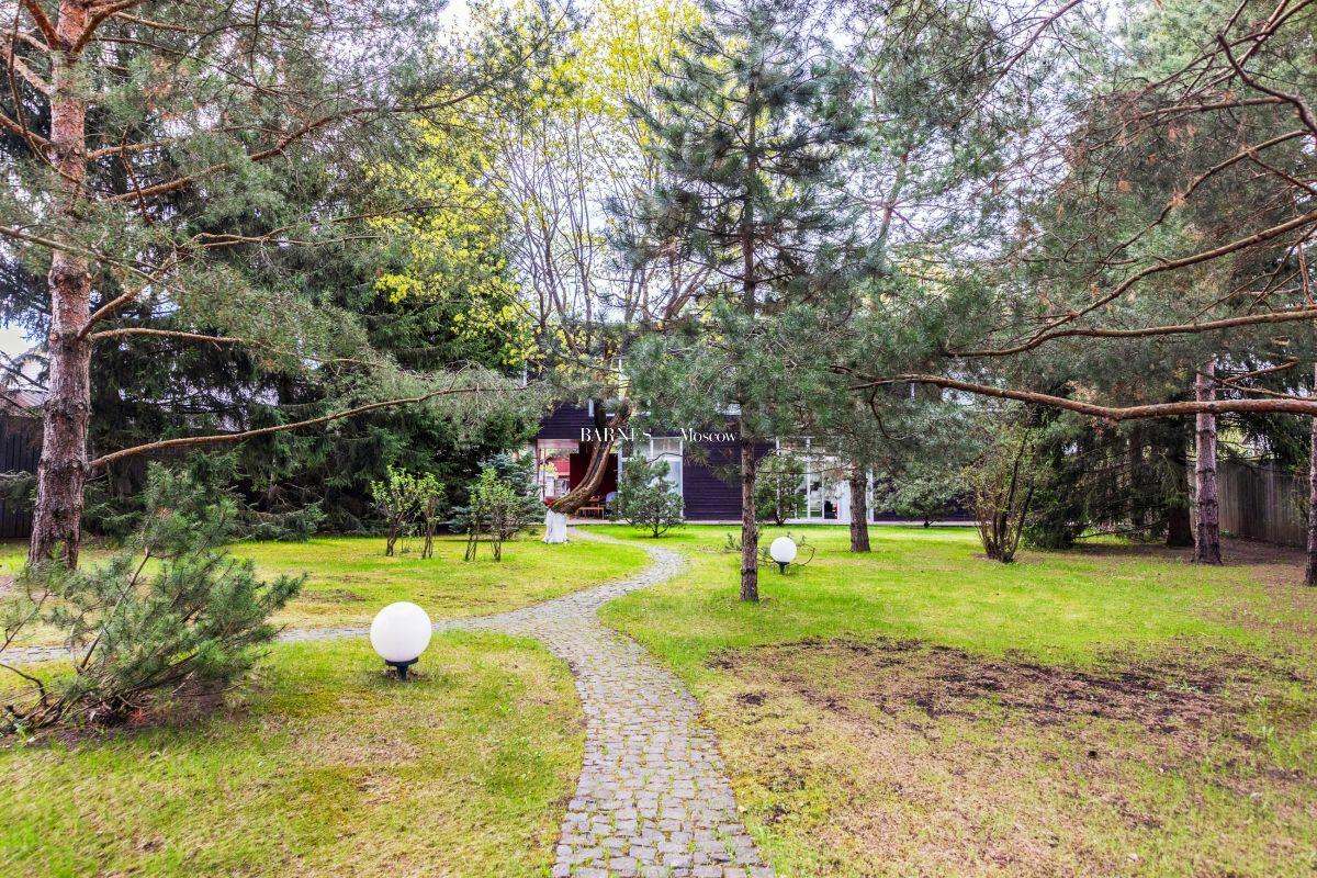 2-этажный коттедж 265.9 м² с отделкой