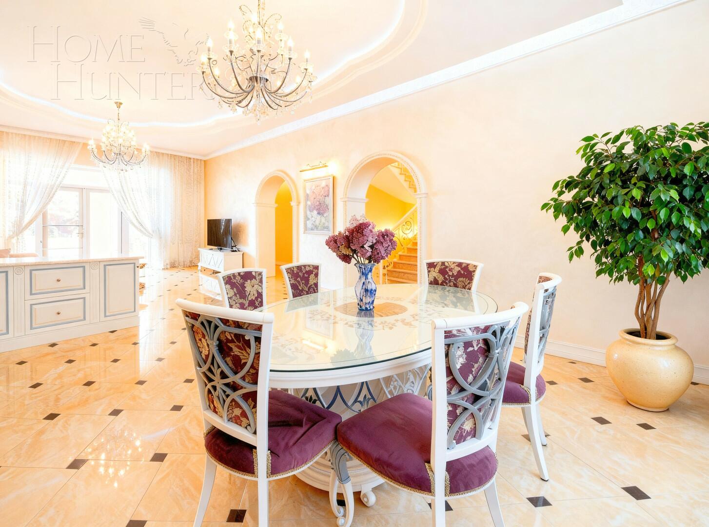 3-этажный коттедж 707.9 м² с отделкой