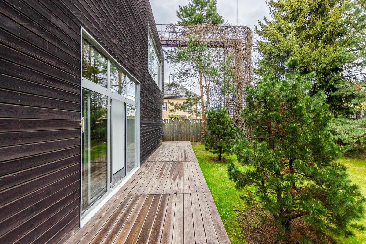 2-этажный коттедж 265.9 м² с отделкой