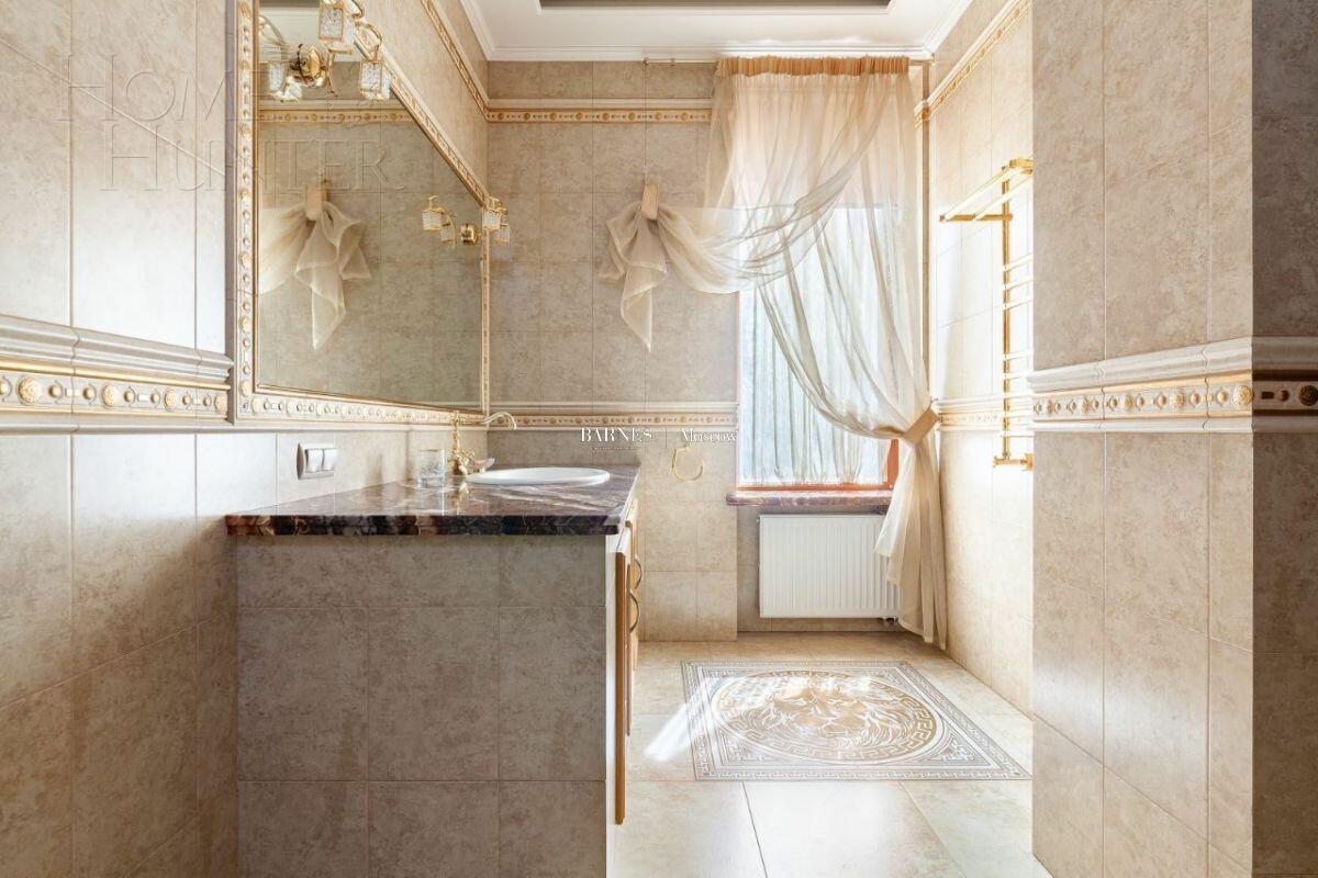 2-этажный коттедж 700 м² с отделкой