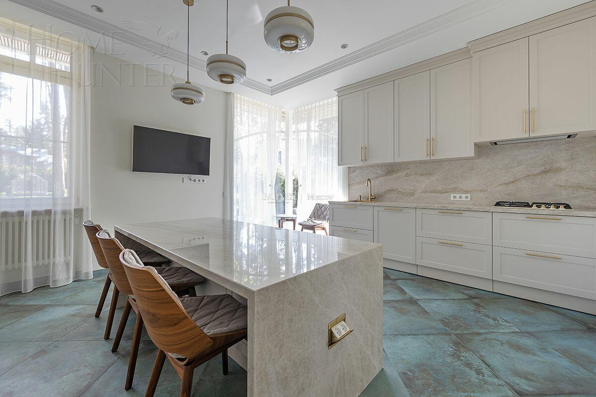 2-этажный коттедж 1 214 м² с отделкой