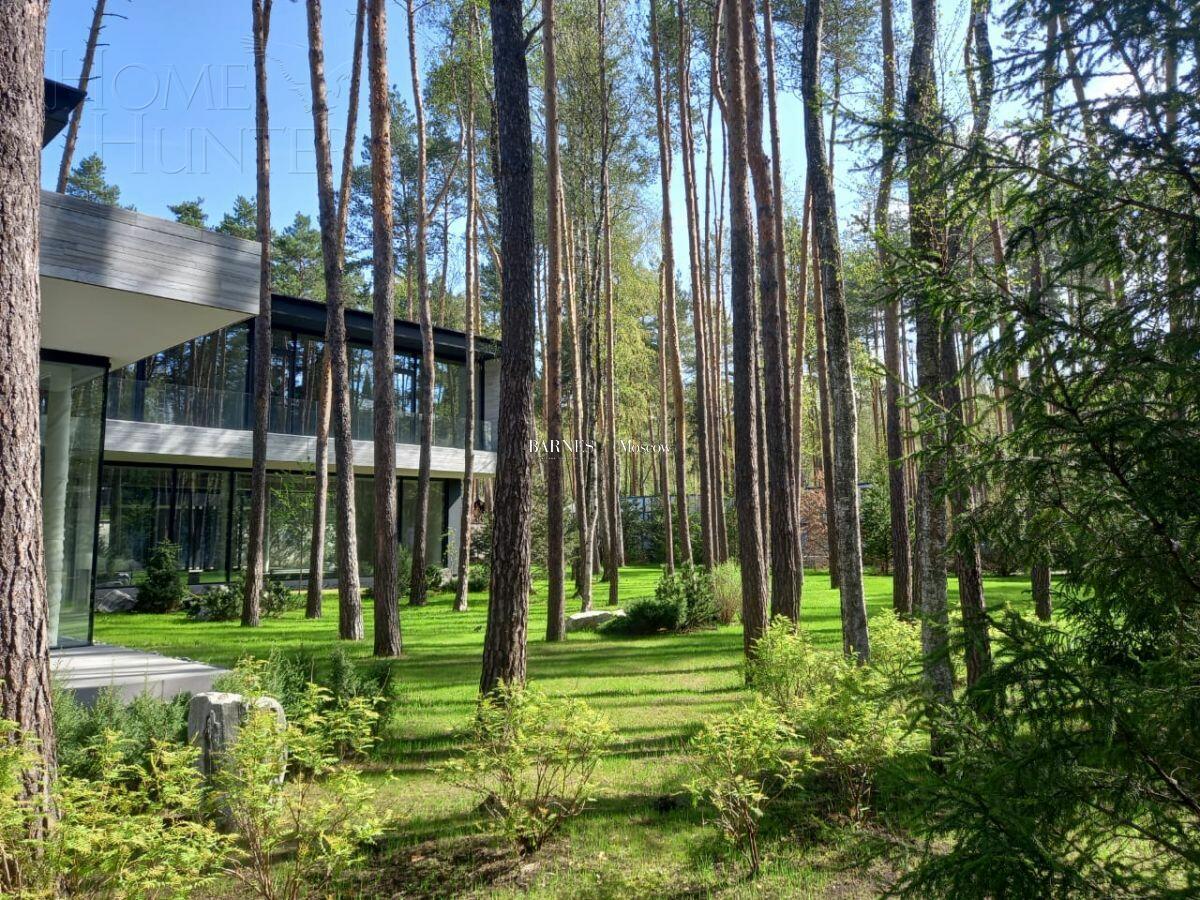 2-этажный коттедж 1 050 м² без отделки