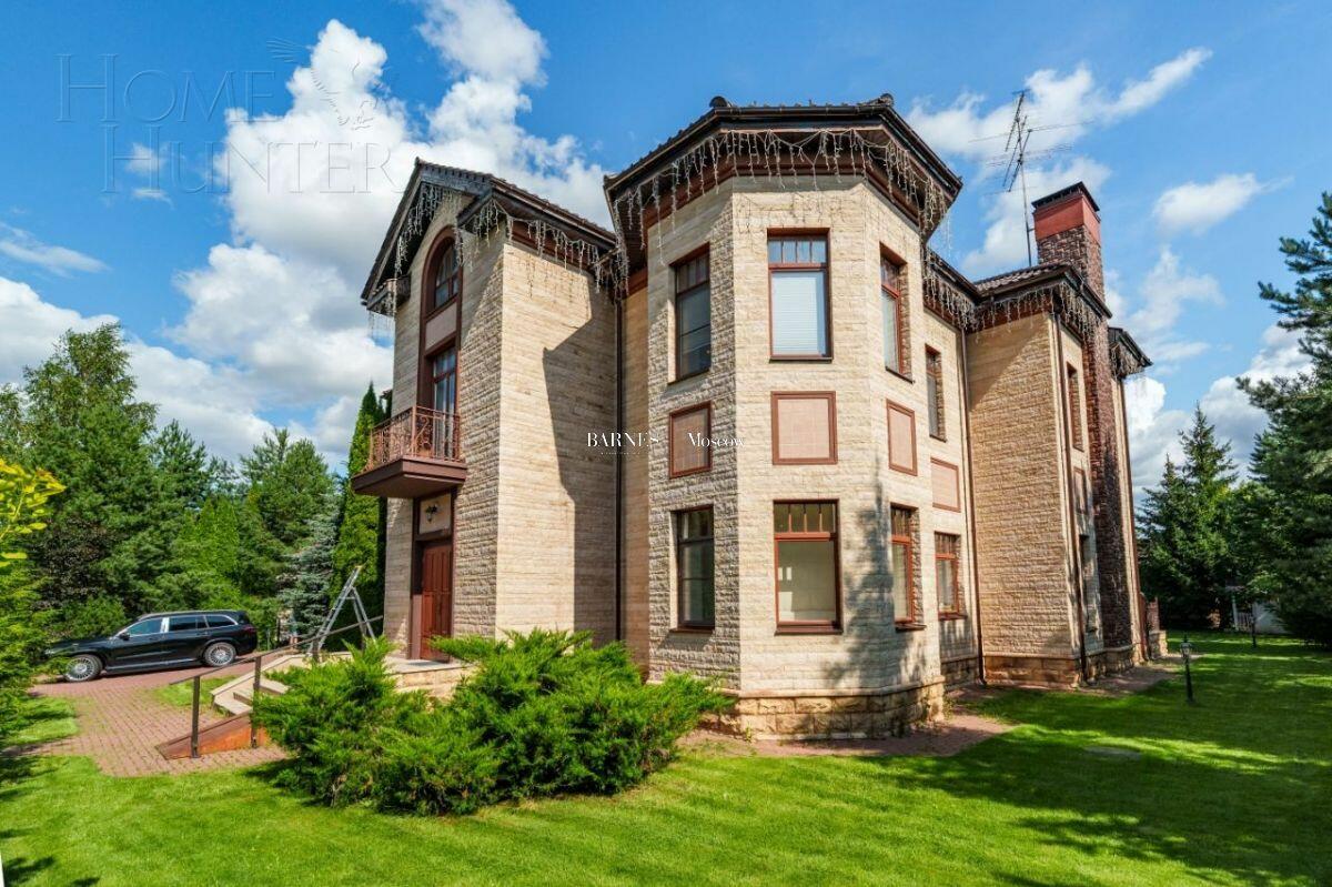 2-этажный коттедж 1 378 м² с отделкой