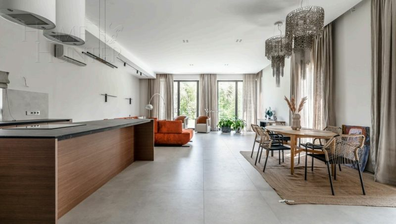 2-этажный коттедж 348.5 м² с отделкой