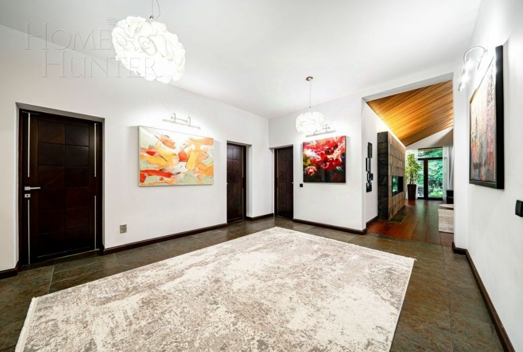 2-этажный коттедж 450 м² с отделкой
