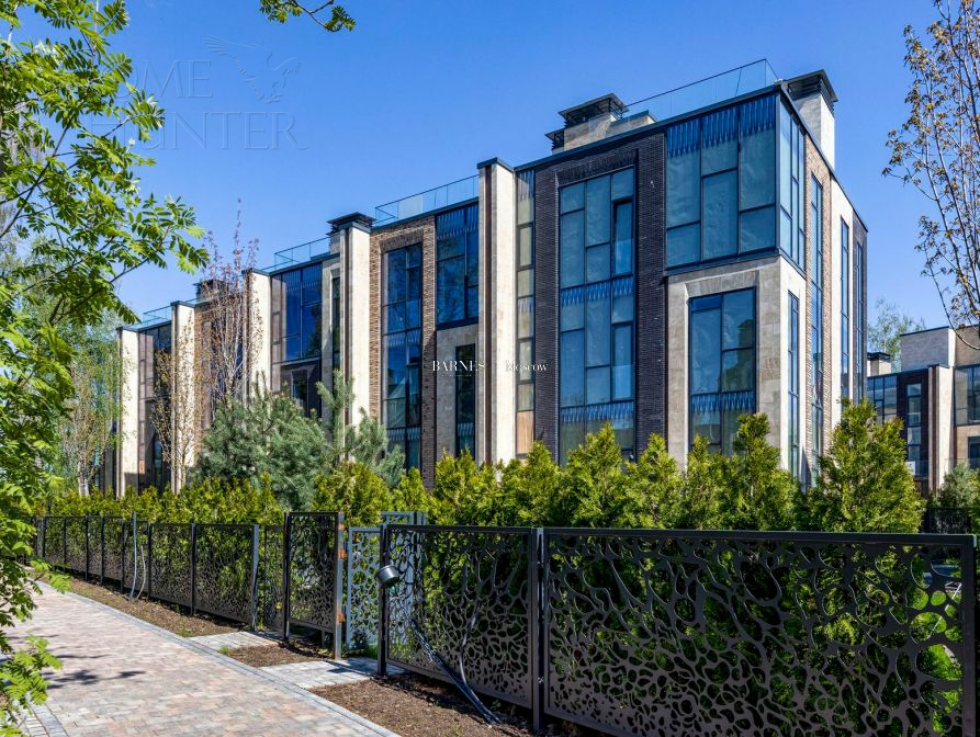 4-этажный таунхаус 311 м² без отделки