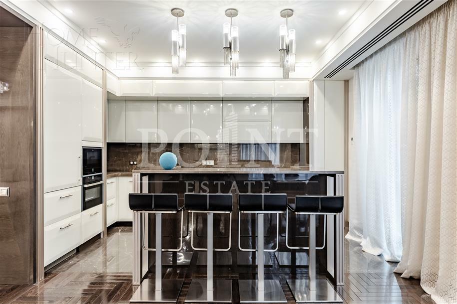 4-КОМН. КВАРТИРА С ОТДЕЛКОЙ 207 М² НА 6 ЭТАЖЕ