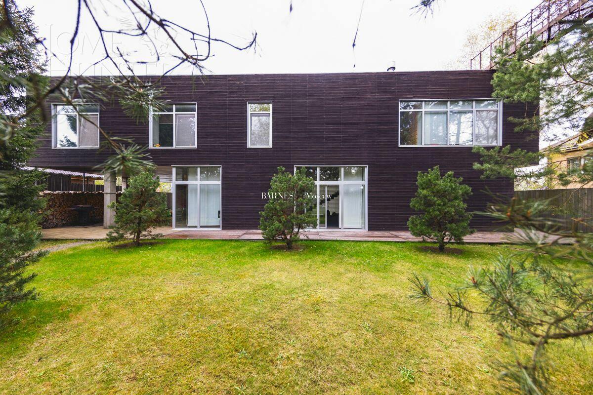 2-этажный коттедж 265.9 м² с отделкой