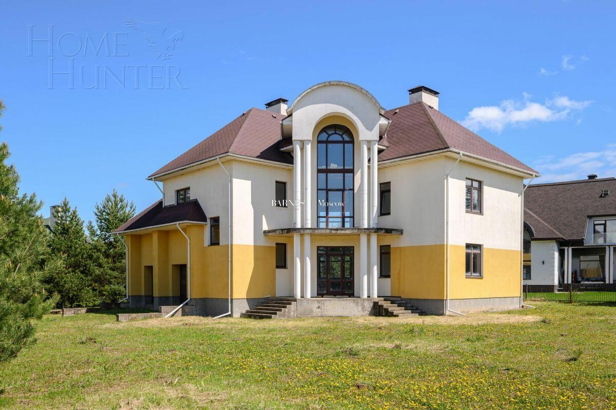 2-этажный коттедж 700 м² без отделки
