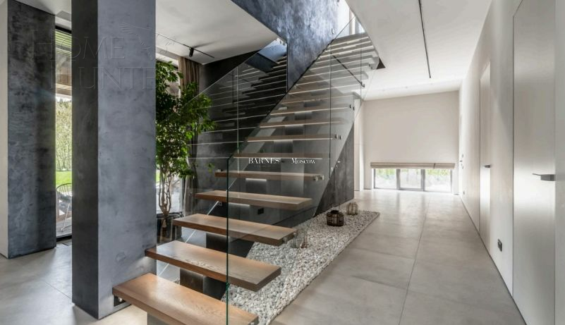 2-этажный коттедж 348.5 м² с отделкой