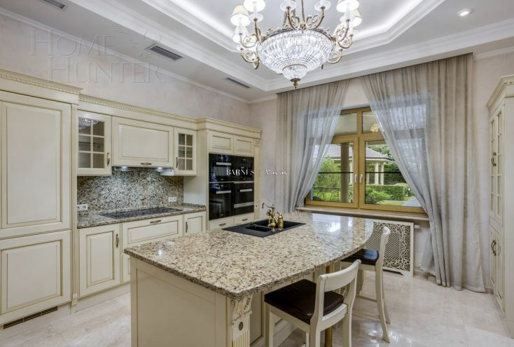 2-этажный коттедж 990 м² с отделкой