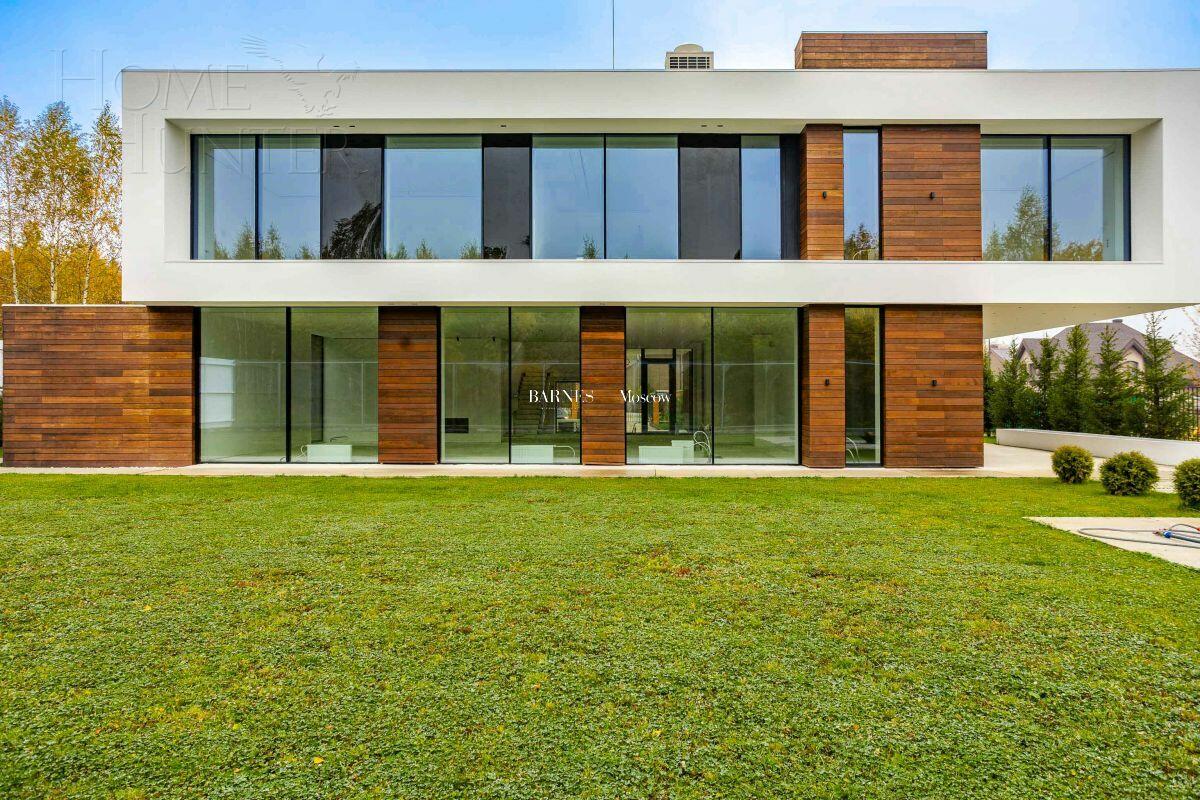 2-этажный коттедж 650 м² без отделки