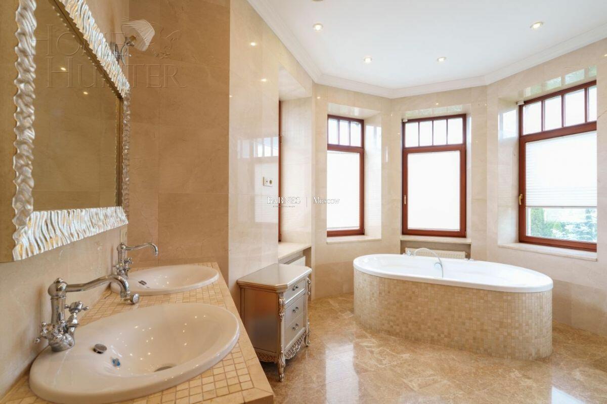 2-этажный коттедж 1 378 м² с отделкой