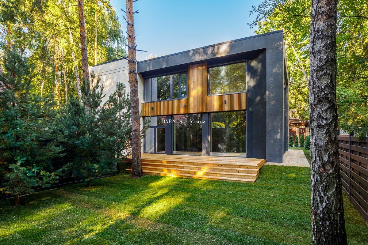 2-этажный коттедж 330 м² без отделки