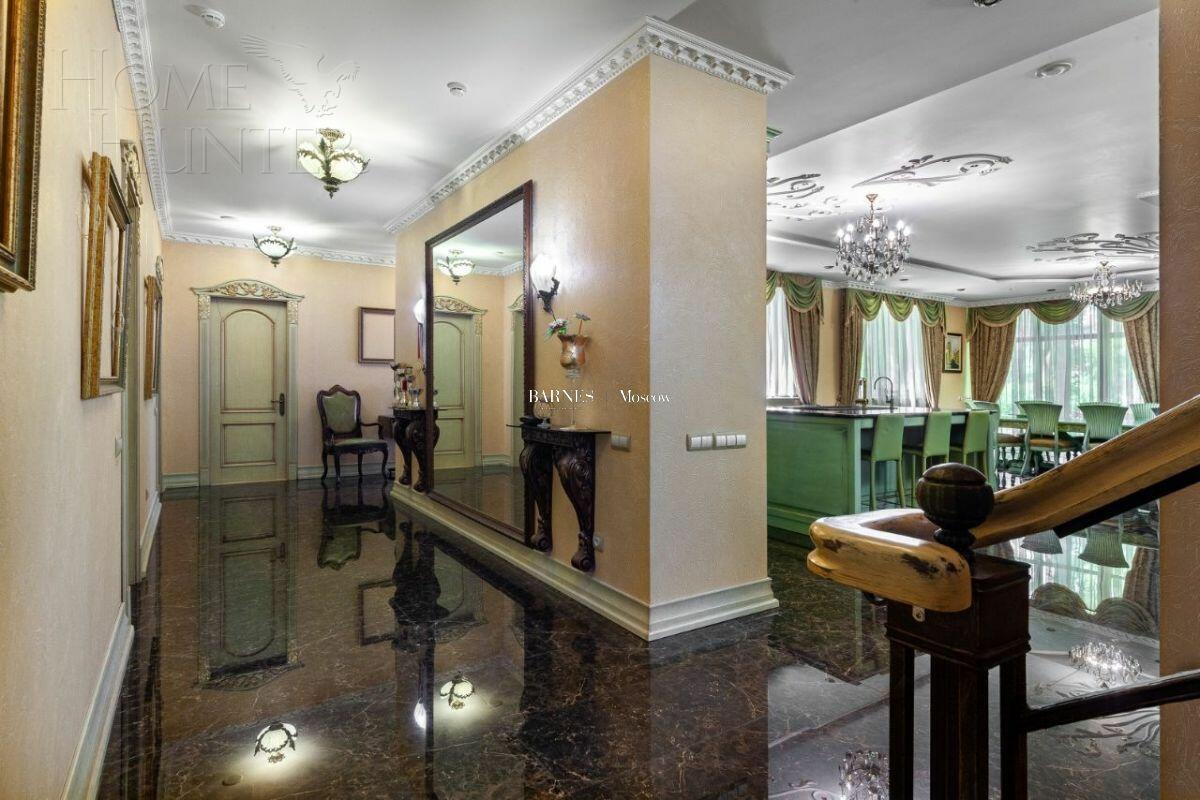 2-этажный коттедж 700 м² с отделкой