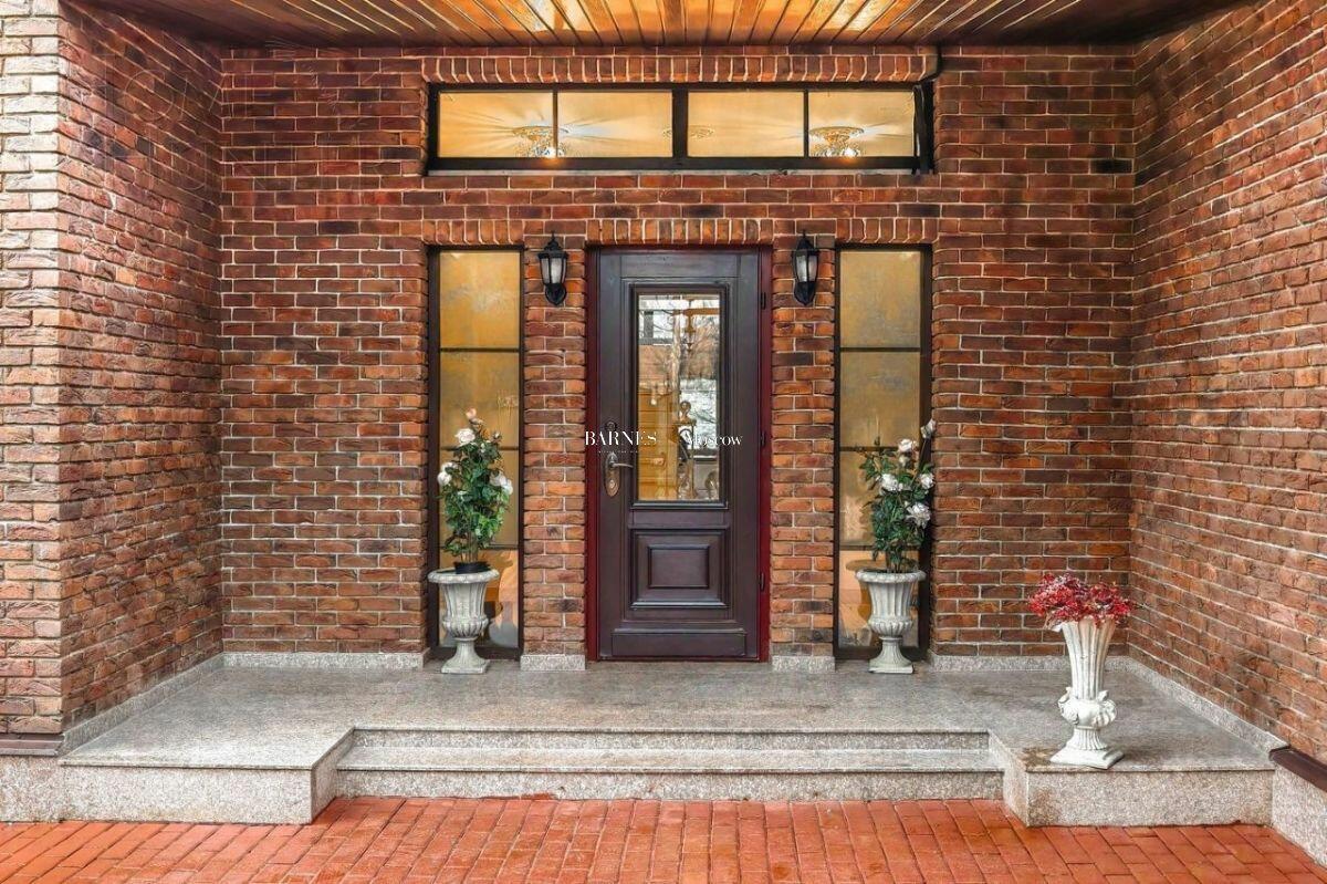 2-этажный коттедж 866 м² с отделкой